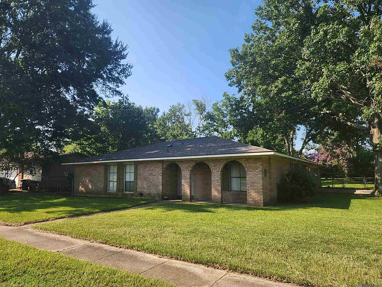 9238 Tasmania Ave — Photo 10
