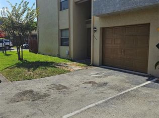 8455 W Missionwood Dr, Miramar, FL 33025