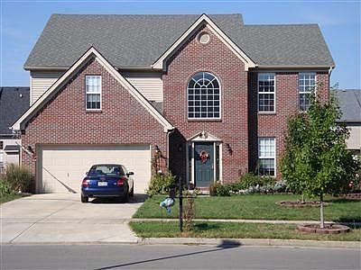 2nd image of 3921 Hollyberry Ln