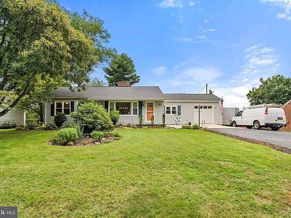 4th image of 243 Norfolk Dr