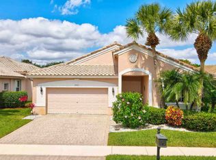 9945 Mantova Dr, Lake Worth, FL 33467