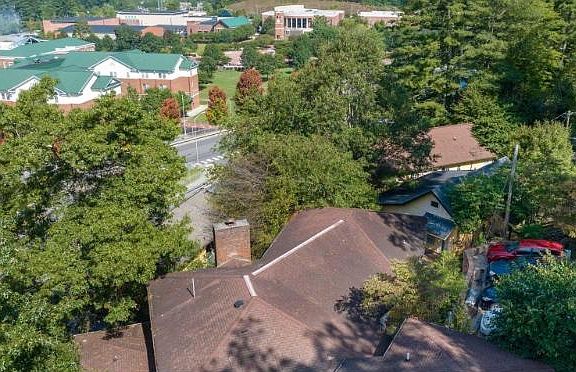 This is the top of the apartment