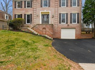 9624 Reach Rd, Potomac, MD 20854