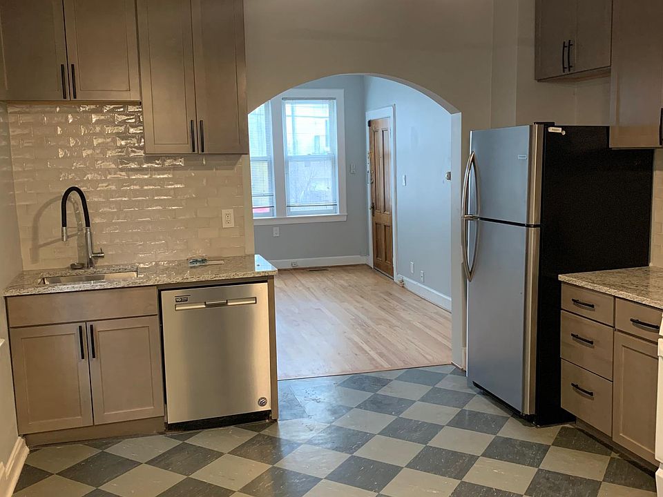 2nd image of 2526 N Wayne Ave #1R
