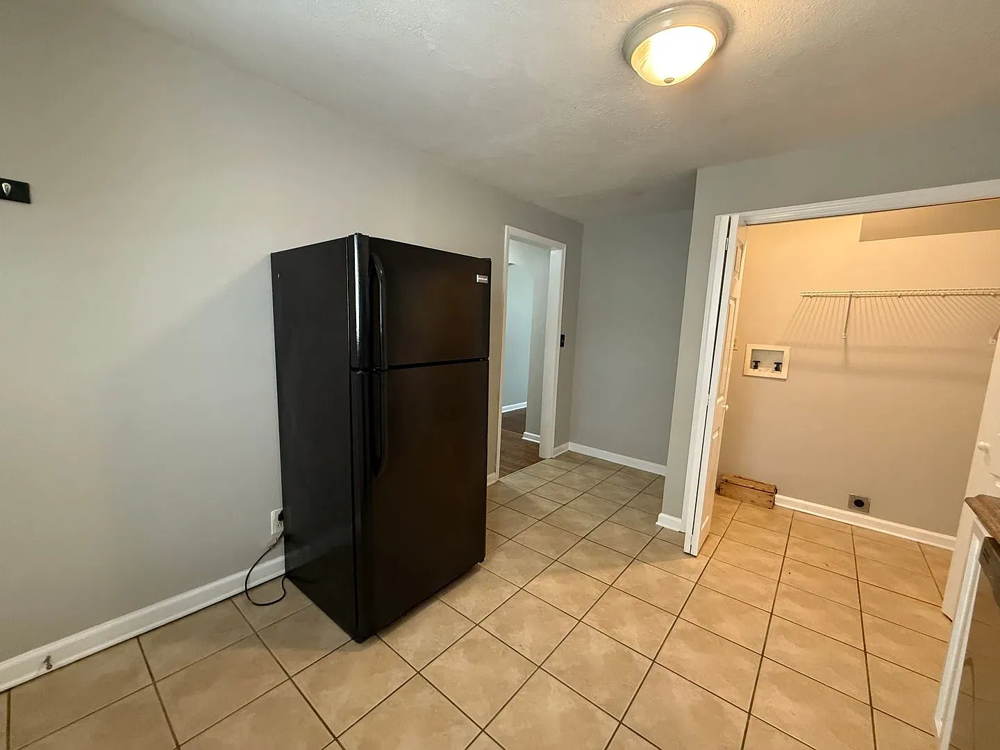 East Nashville / Inglewood 3 Bedroom / 1 Bath and Pets Ok! — Photo 2