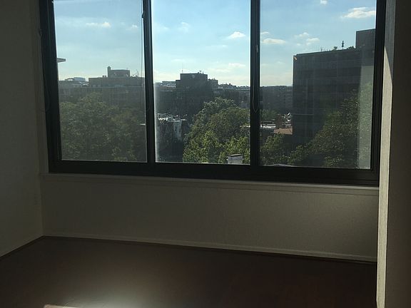 5th image of 1301 20th St NW APT 806