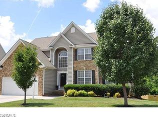 2743 Mill Flume Dr, Midlothian, VA 23112