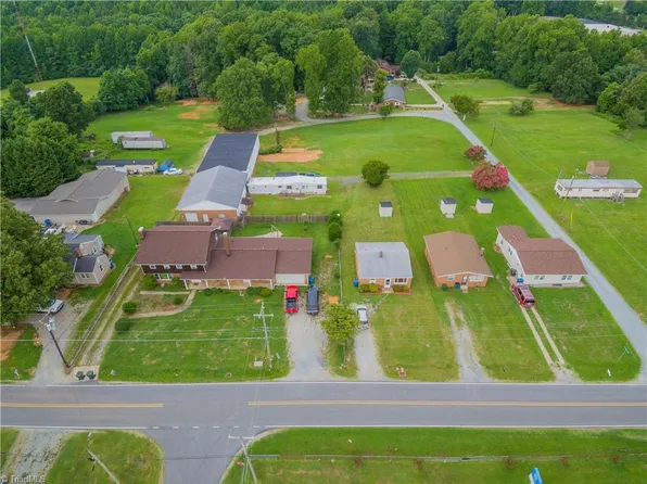 6327 Blazing Star Dr, Archdale, NC 27263