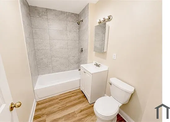 19 Dunlap St #1 — Photo 6