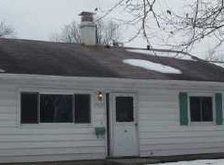 2074 Ontario Cir, Fort Wayne, IN 46802