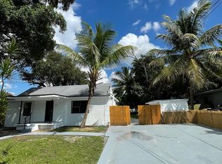 2265 NW 100th St #B, Miami, FL 33147