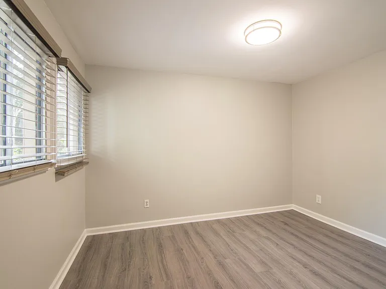 7908 Horse Chestnut Ln #7908 — Photo 20