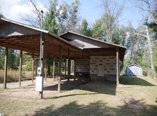 2139 Silver Creek Dr, Prescott, MI 48756