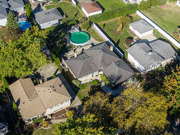 5th image of 154 N Prairie Ave