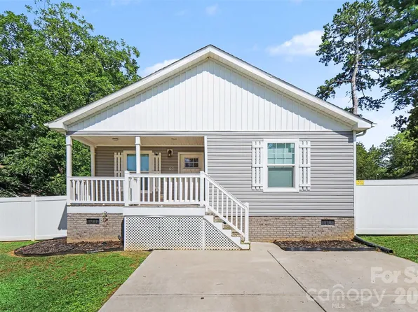 106 Beam St, Lawndale, NC 28090