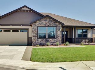2880 Morning View Dr, Medford, OR 97504