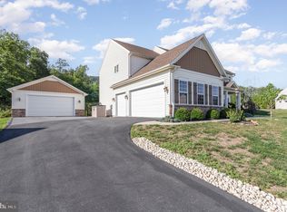 2801 Sweet Birch Ct, Harrisburg, PA 17112