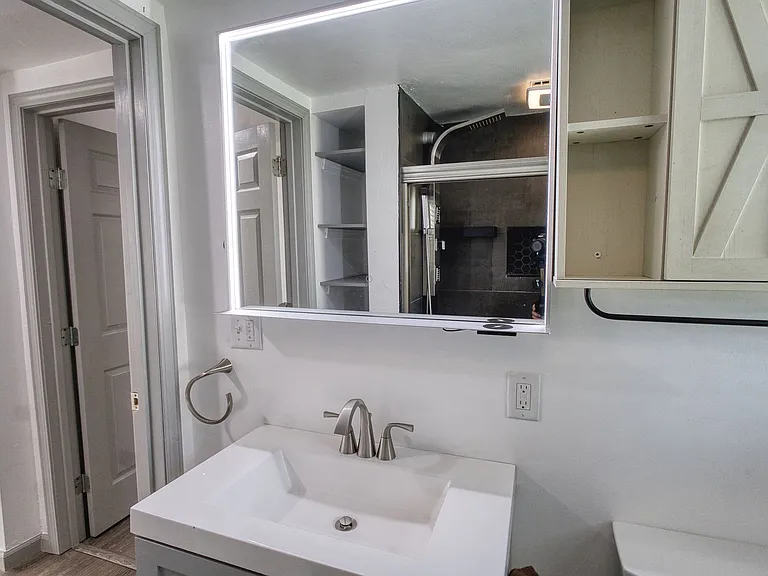 3494 Ludlow Ave — Photo 20