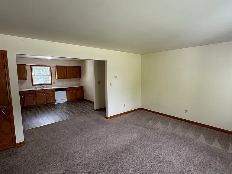 917 E Glen Park Ave #2W — Photo 3
