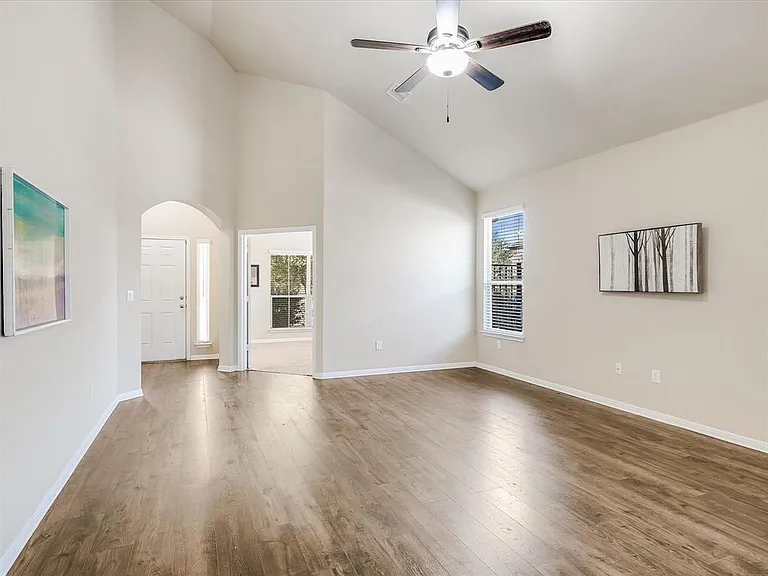 141 Serrano St — Photo 7