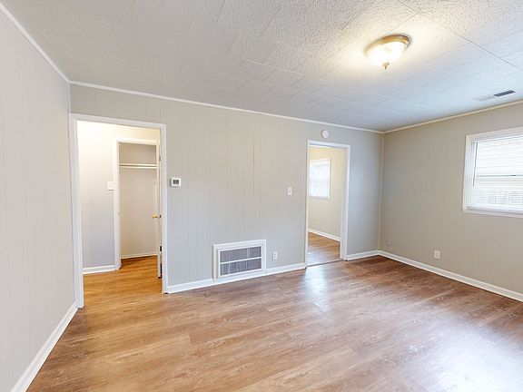 5th image of 2046 Medford Ave