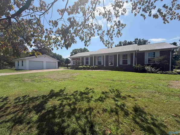 315 Circle Dr, Dutton, AL 35744