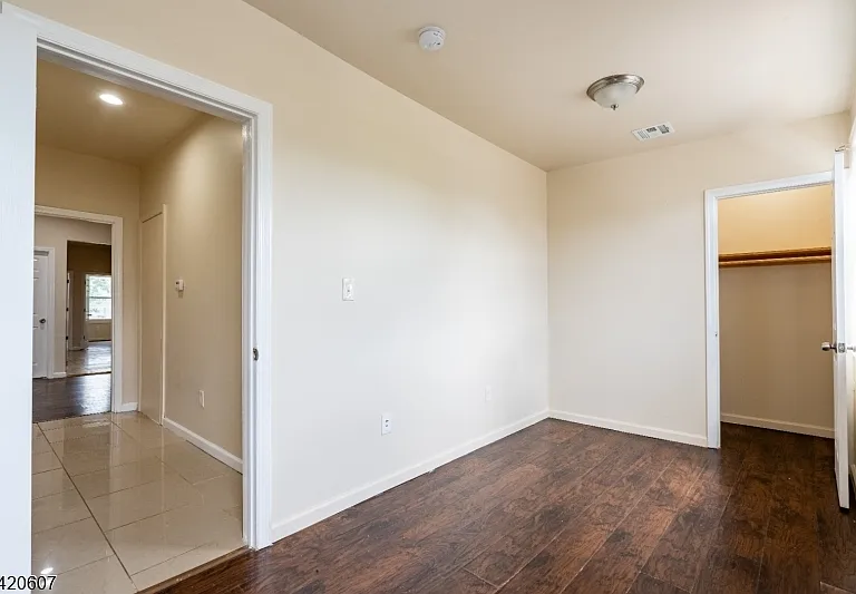 467 Hawthorne Ave #2 — Photo 5