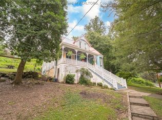 804 Bridge Rd, Charleston, WV 25314