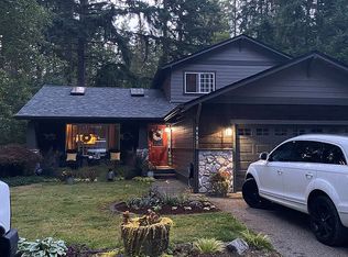 9401 SW Caulfield Ln, Pt Orchard, WA 98367