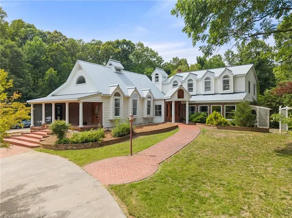 8217 Styers Ferry Rd, Clemmons, NC 27012