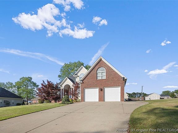 3rd image of 815 Jack Pine St