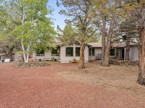 64699 McGrath Rd, Bend, OR 97701