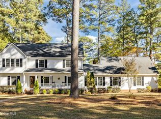 107 Woodberry Dr, Greenville, NC 27858