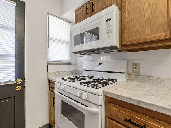 5th image of 1147 S Cassingham Rd APT B