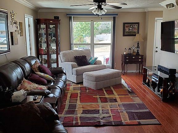 5th image of 104 Stakley Dr