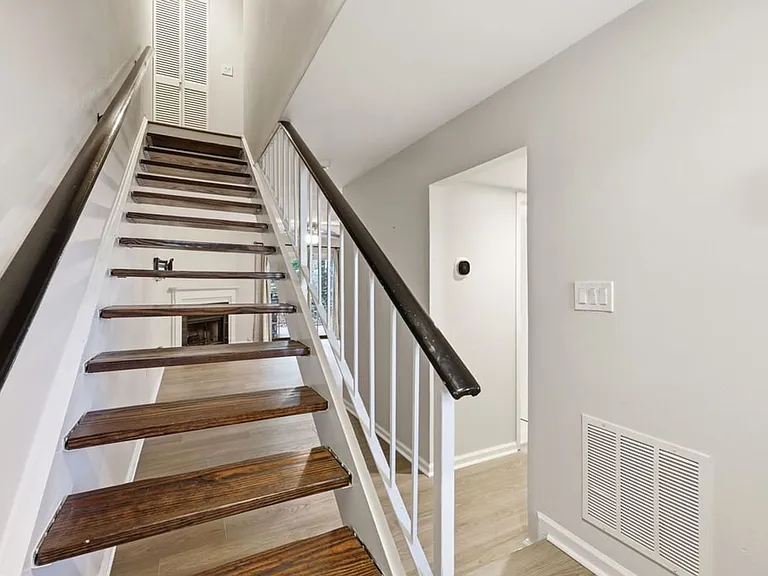 7733 Falcon Rest Cir — Photo 20