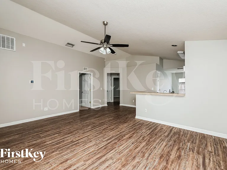 11133 Lakeside Vista Dr — Photo 3