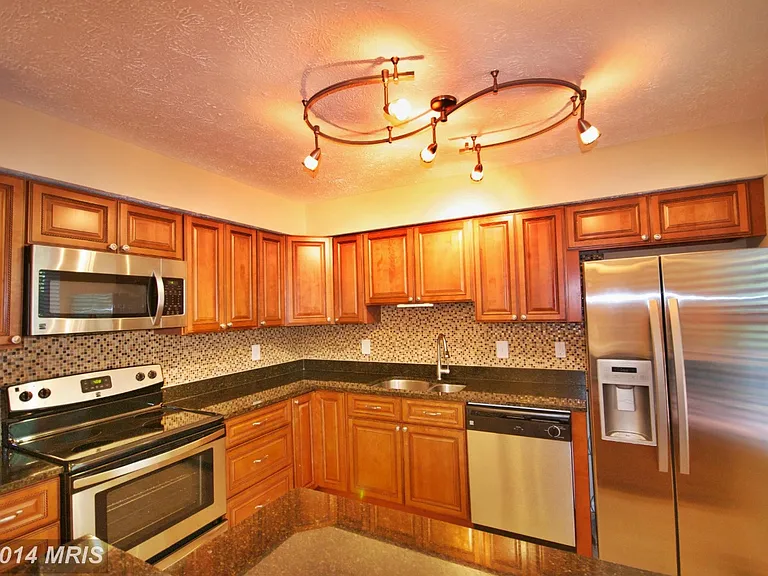 3609 Buckeye Ct — Photo 8
