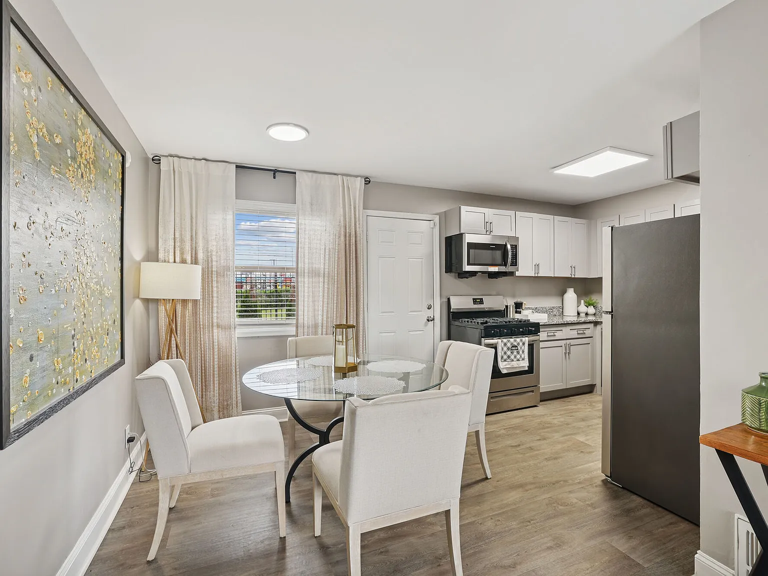 The Kensington — Photo 2