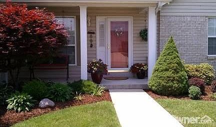2nd image of 256 Surrey Trail Dr