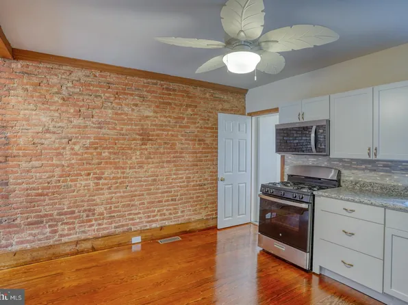 606 Clark St, New Castle, DE 19720