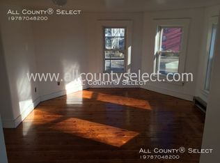 3 Chestnut St #3, Beverly, MA 01915