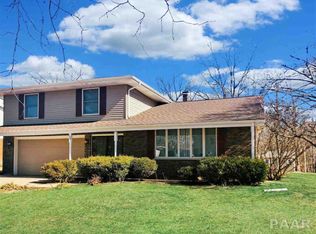 129 Chestnut Dr, Morton, IL 61550