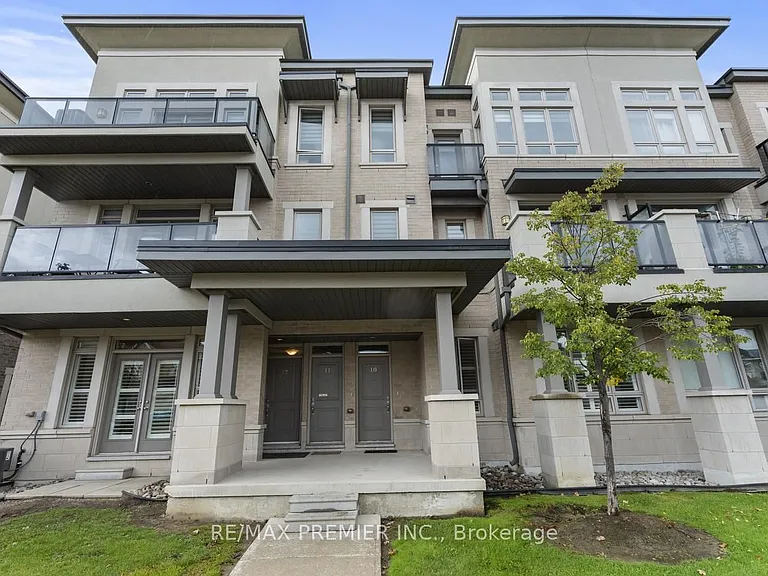 105 Kayla Cres #10 — Photo 1