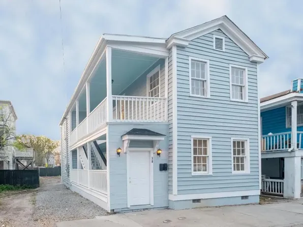 30 South St APT A, Charleston, SC 29403