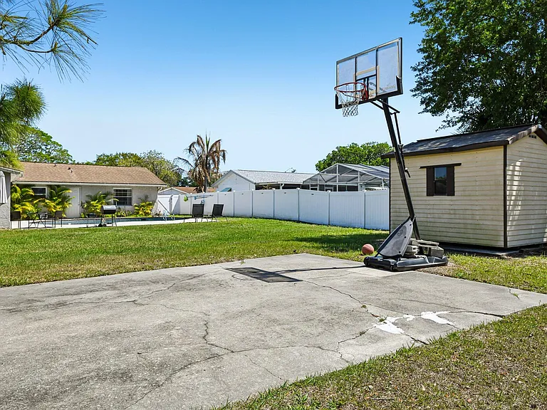 1795 Dogwood Dr — Photo 43