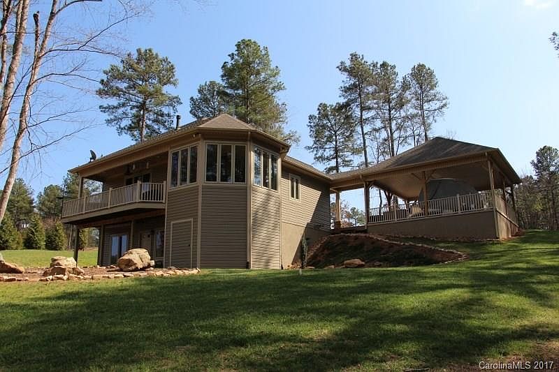 1st image of 5017 Harbor View Dr E