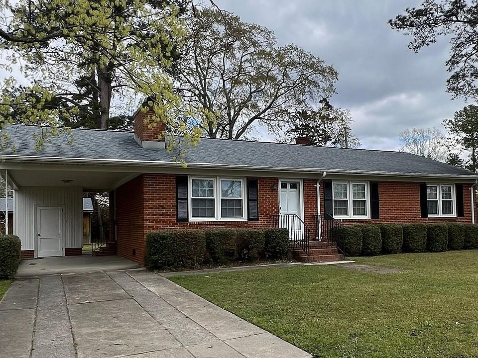 1st image of 2805 Crockett Dr