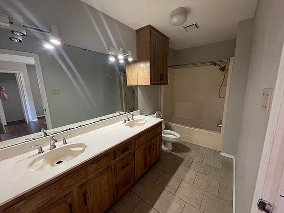 3rd image of 2310 Birchbrook Ct