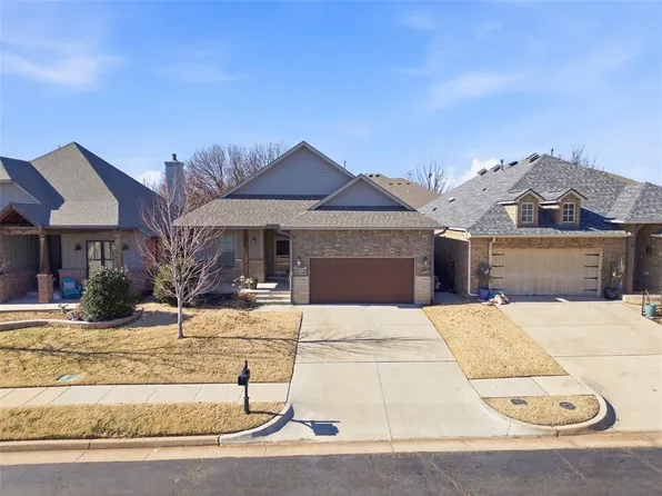 15813 San Clemente Dr, Edmond, OK 73013